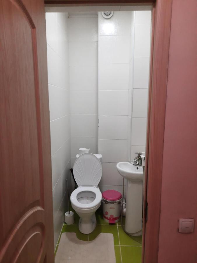 Diplomat Apartments Bishkek Exteriör bild