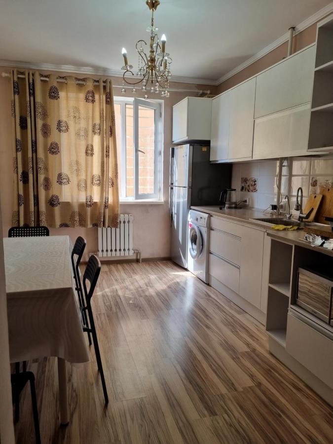 Diplomat Apartments Bishkek Exteriör bild